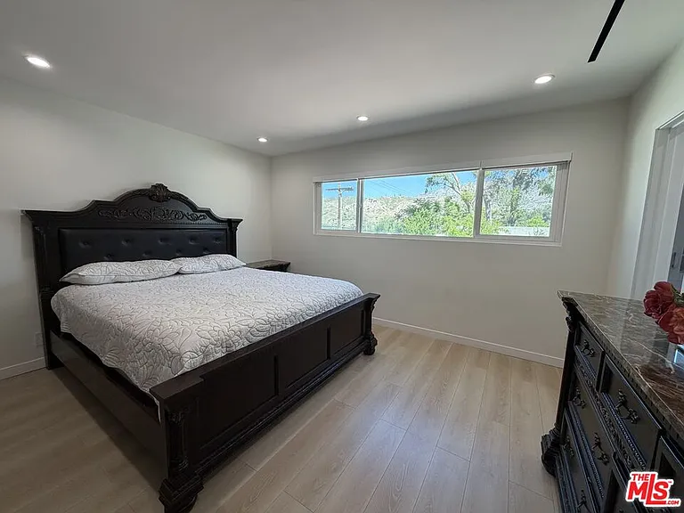 8561 Kyle St — Photo 26
