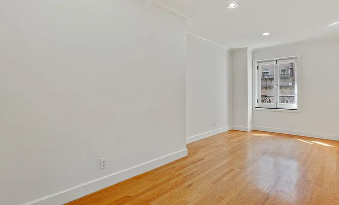 Rented by Compass | media 14