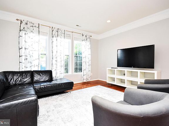 5th image of 19485 Promenade Dr