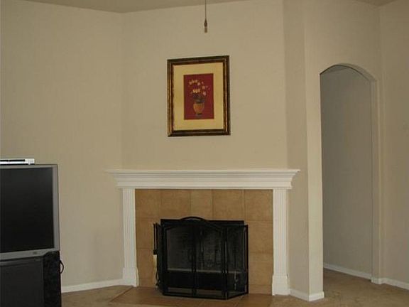 3rd image of 222 Gainer Dr