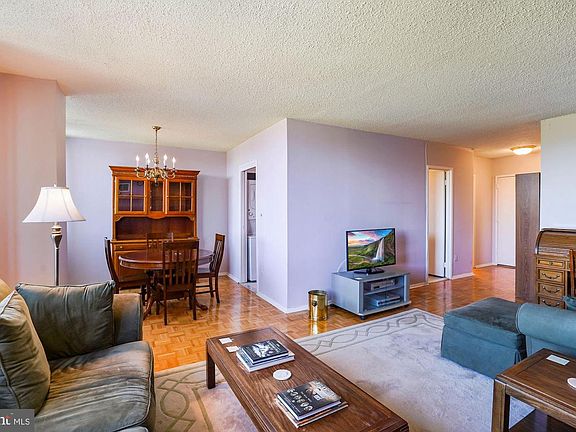 2nd image of 5500 Holmes Run Pkwy APT 1120