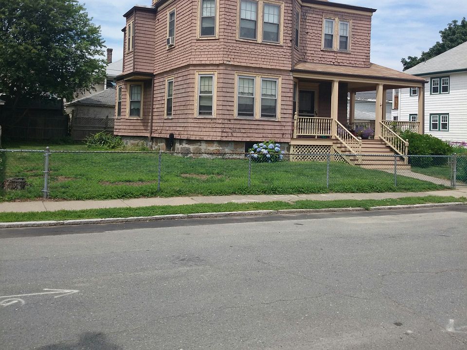 2nd image of 19 Granville St