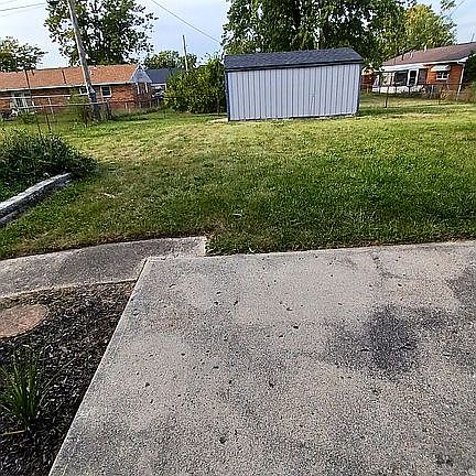 4th image of 1608 Cypress Pl