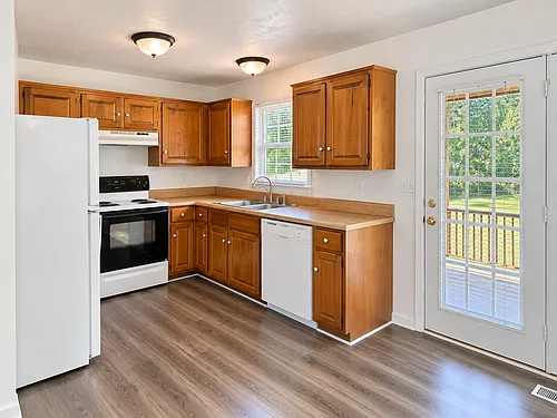 Floor plan 2BD 2BA - Bottom Floor
