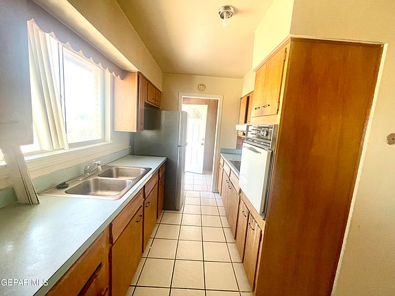 5th image of 8703 Marble Dr
