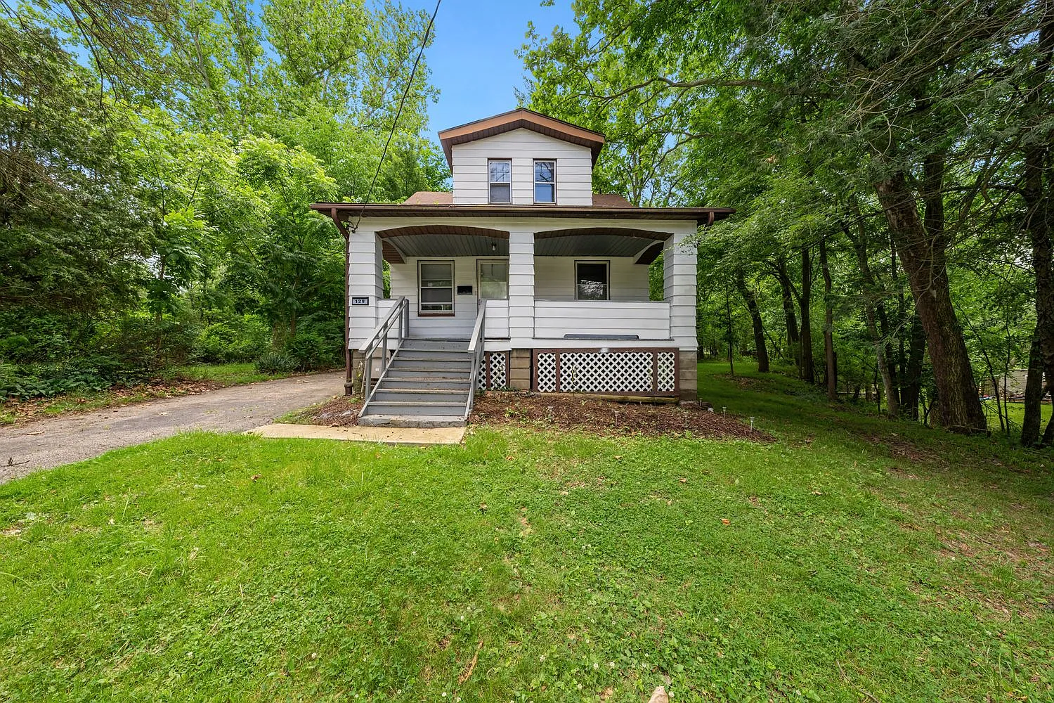 128 Greencroft Rd photo 1