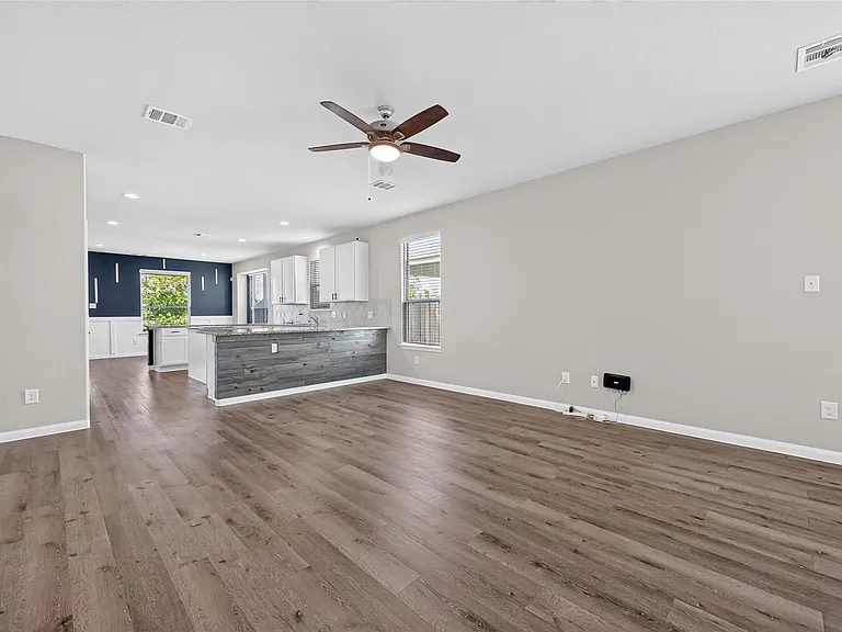 2526 Sturgeon Way — Photo 6