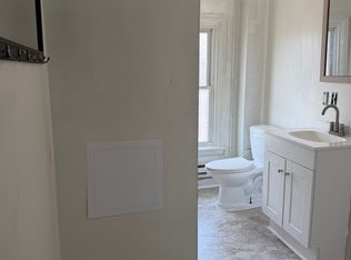 173 E Penn St APT 3, Carlisle, PA 17013