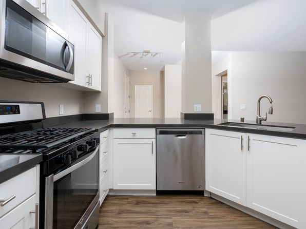 1110 E Philadelphia St UNIT 1214