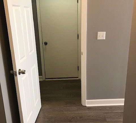 3rd image of 2123 Aberdeen Dr