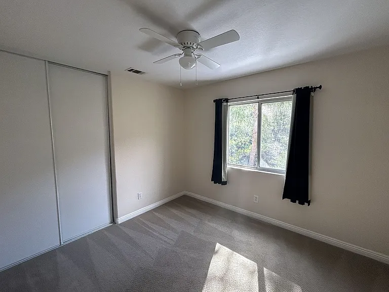 16391 Misty Hill Dr — Photo 23