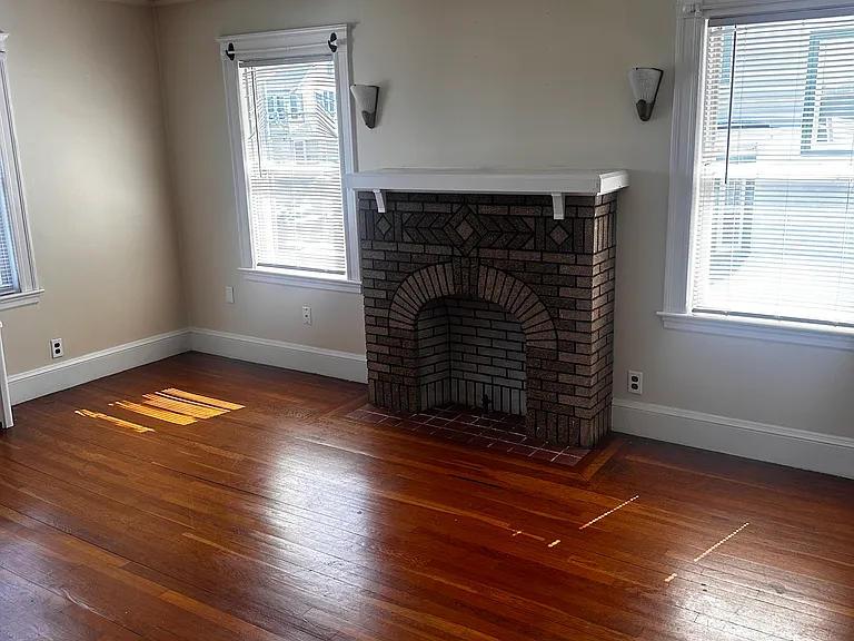 11 S Central Ave #4 — Photo 15