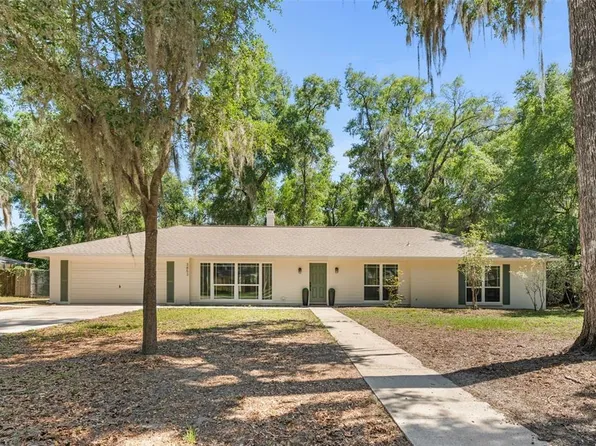 3853 NW 33rd Pl, Gainesville, FL 32606