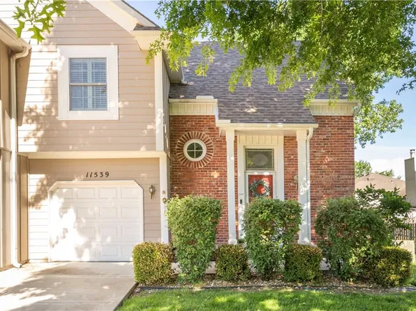 11539 Reeder St, Overland Park, KS 66210