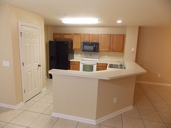 3rd image of 8550 Argyle Business Loop Unit 806