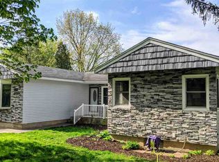 1169 Rainbow Dr, Waterloo, IA 50701