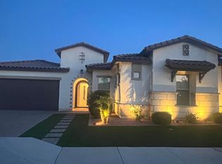 2121 E Aquarius Pl, Chandler, AZ 85249