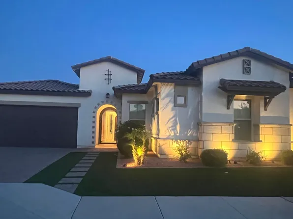 2121 E AQUARIUS Place, Chandler, AZ 85249