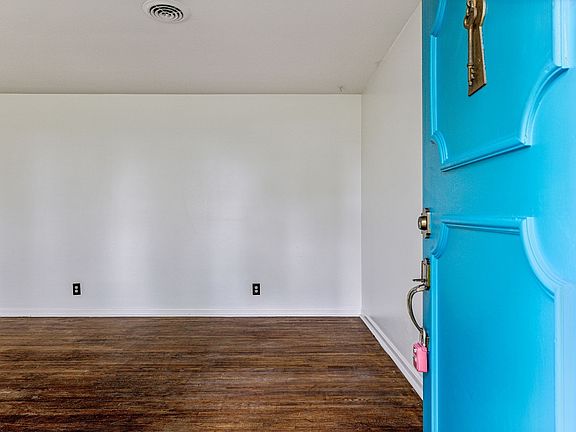 5th image of 119 Forest Hills Dr