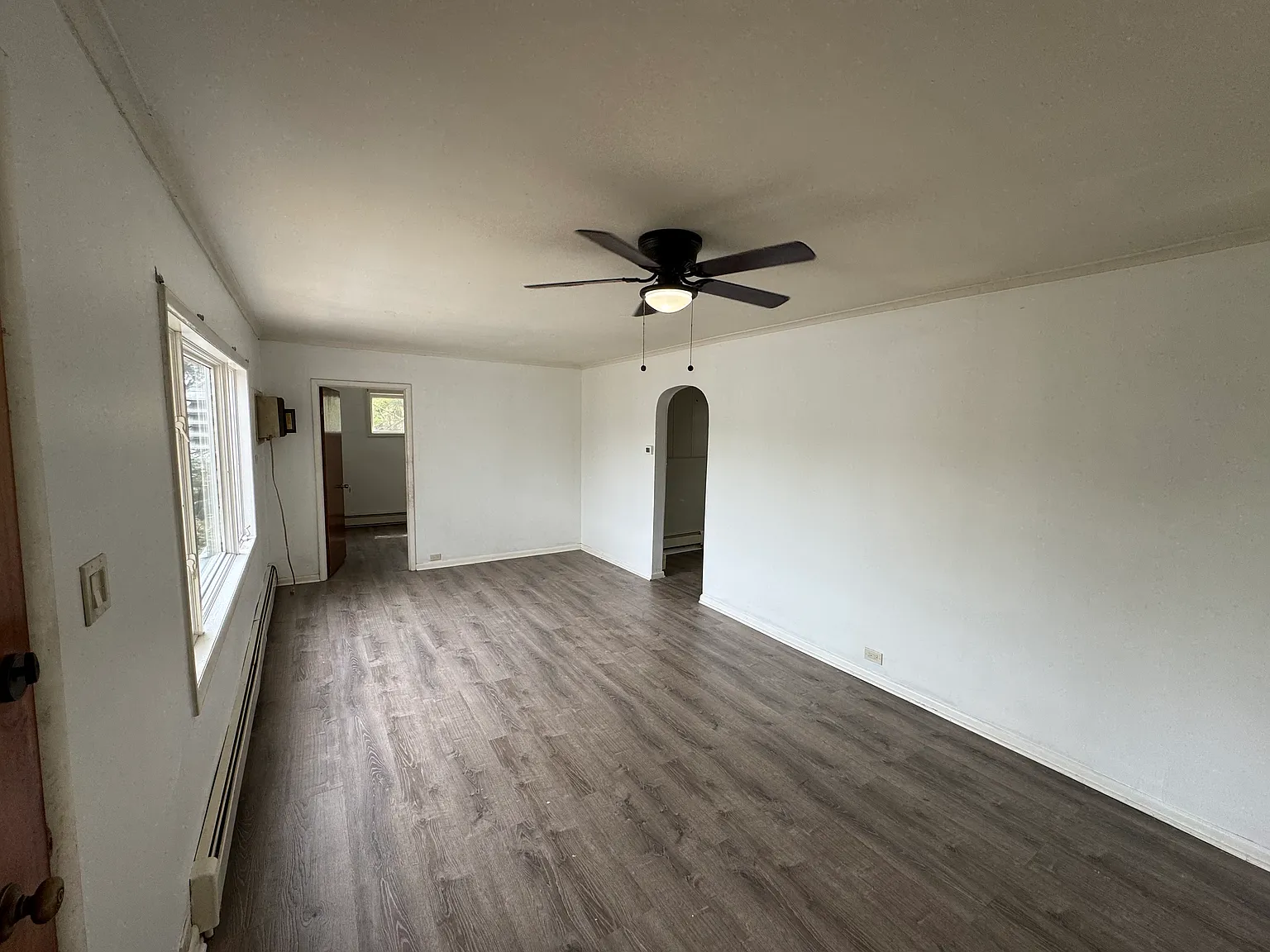 2 bed, $1,100 — Photo 2