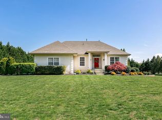 2 Norway Dr, Lumberton, NJ 08048