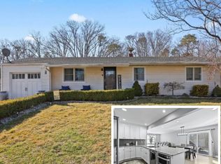 14 Woodside Dr, Howell, NJ 07731