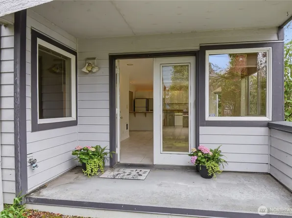 4811 Phinney Avenue N #101, Seattle, WA 98103