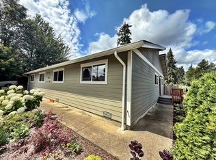523 S Constitution Ave #B, Bremerton, WA 98312
