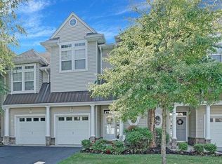 12 Sea Breeze Ct, Manahawkin, NJ 08050