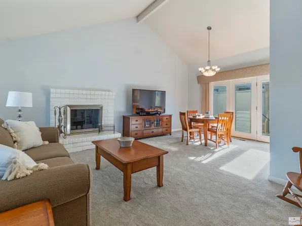 1240 Laredo Ct, Reno, NV 89503