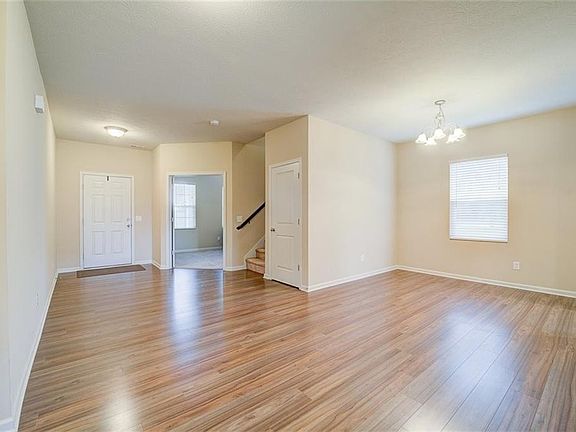 4th image of 8871 N Rainview Way