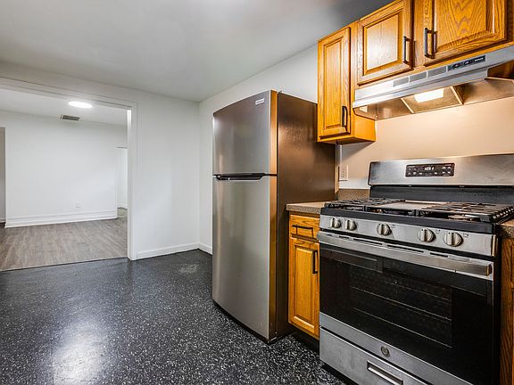 4th image of 182 W Warrington Ave APT 3