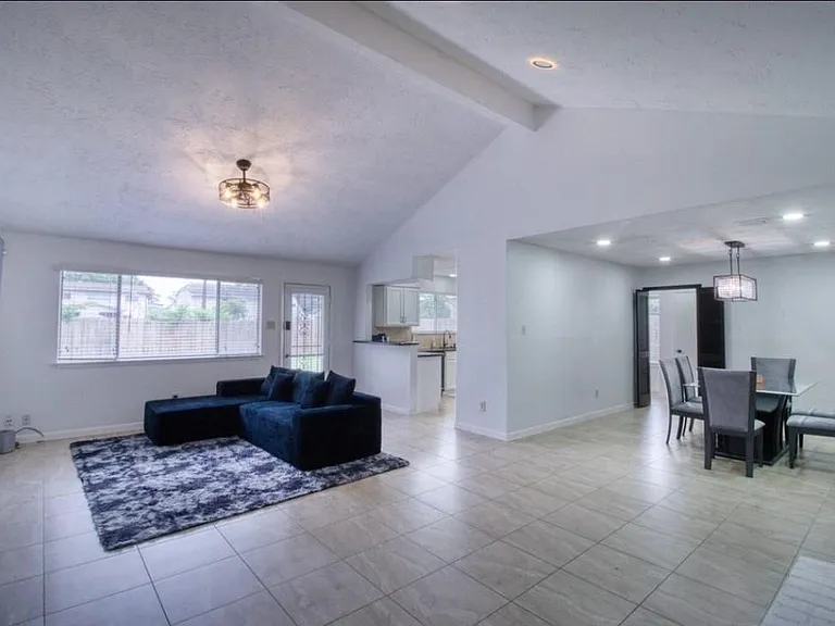 16419 Lost Quail Dr — Photo 5