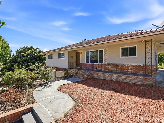 3rd image of 1138 Overlook Ave