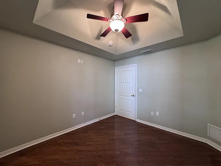 600 Mirabella Cir #104-238 — Photo 8