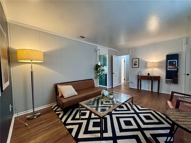 621 Rufus Henderson Dr — Photo 4