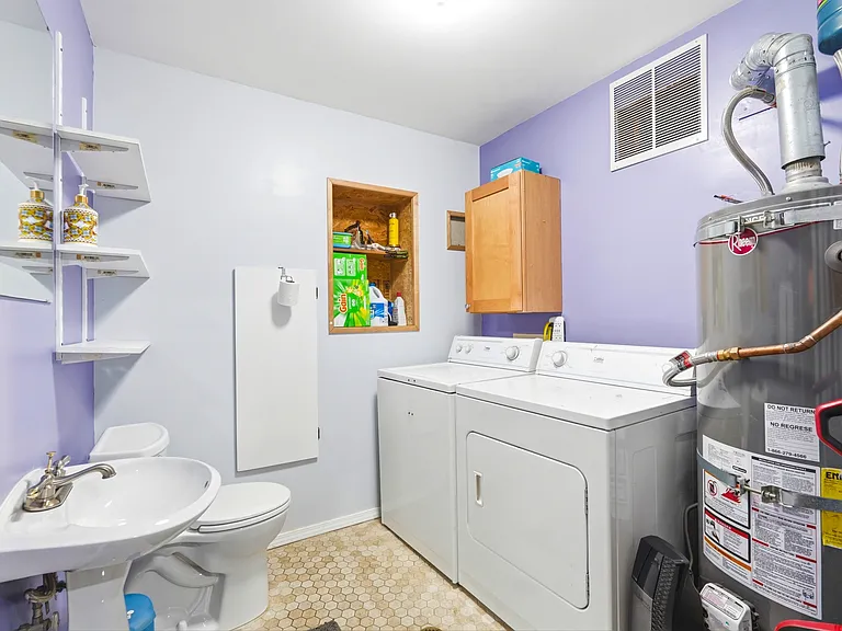 Utility room and 1/2 bath