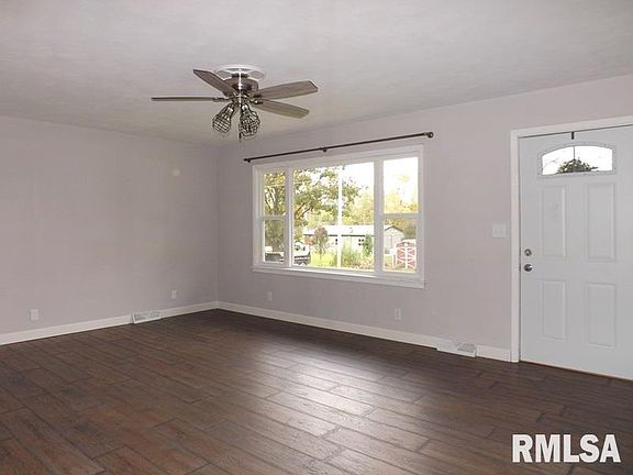 4th image of 1202 3rd Avenue
