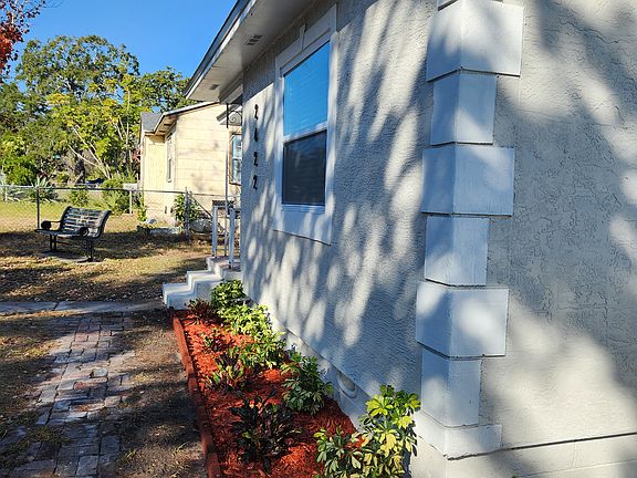 3rd image of 2422 23rd St S