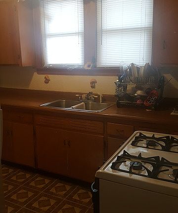 3rd image of 1827 S 7th Ave