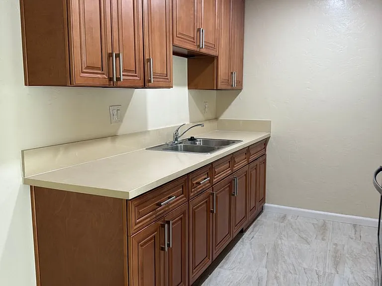 7632 Crescent Ave — Photo 7