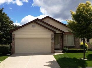 6342 W Morgan Cir #18, Westland, MI 48185