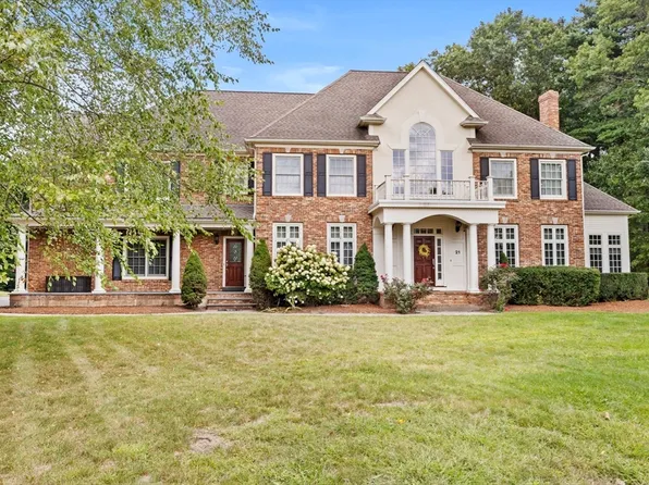 21 Crosswoods Path, Walpole, MA 02081