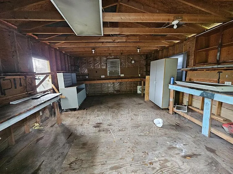 2619 Crutchfield Rd — Photo 9