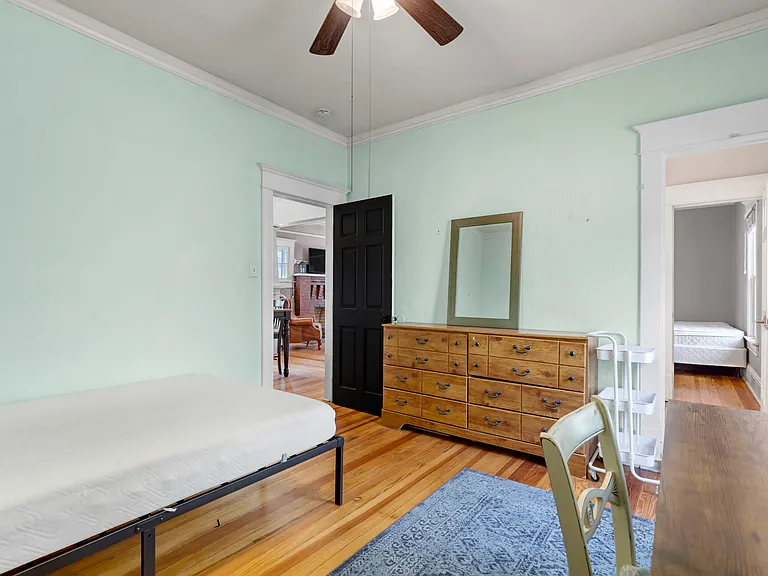 320 E Uintah St — Photo 18