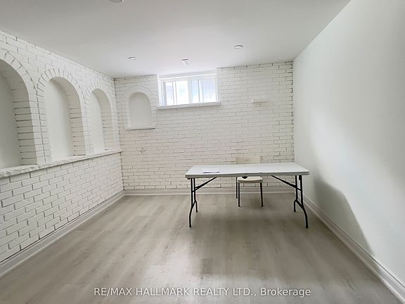 4th image of 131 Southview Dr #Basement