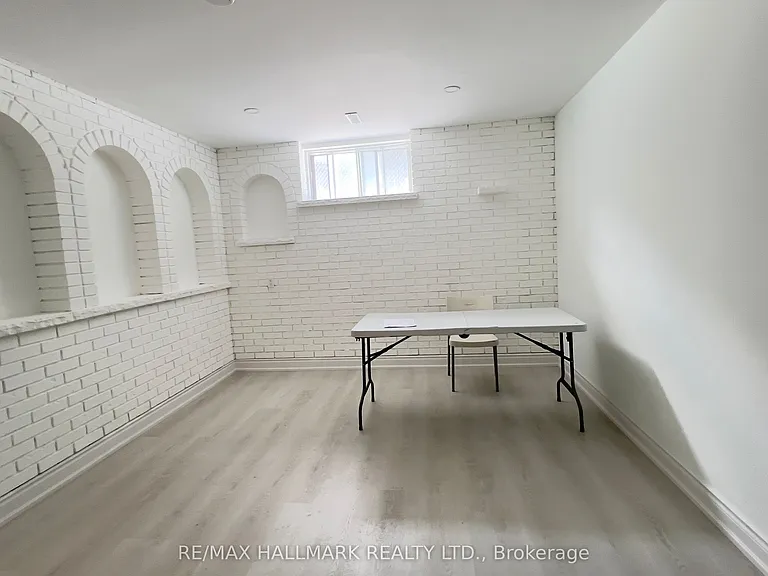 131 Southview Dr #BASEMENT — Photo 4