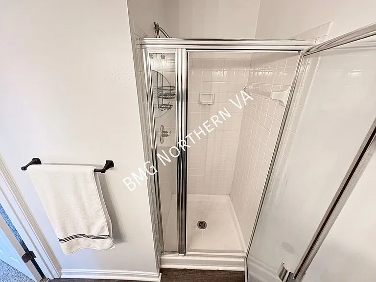 6600 Dunwich Way — Photo 32