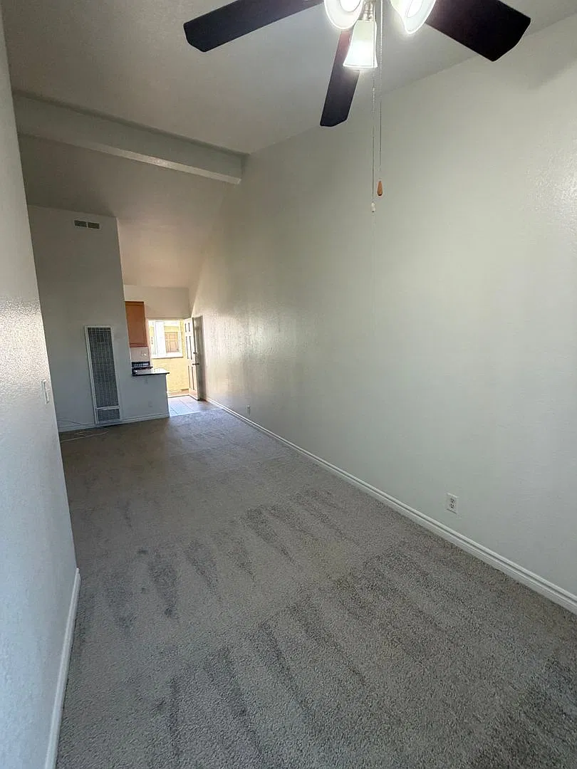 1840 VILLA ROSE — Photo 3