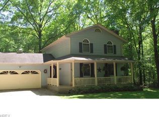 8528 Fisher Rd, Ravenna, OH 44266